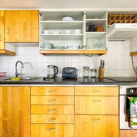Altido Ultra Stylish Calton Road Apt W/ Parking Apartamento Edimburgo Exterior foto