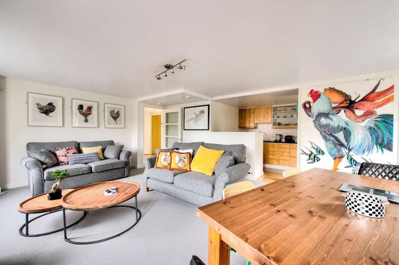 Altido Ultra Stylish Calton Road Apt W/ Parking Apartamento Edimburgo Exterior foto