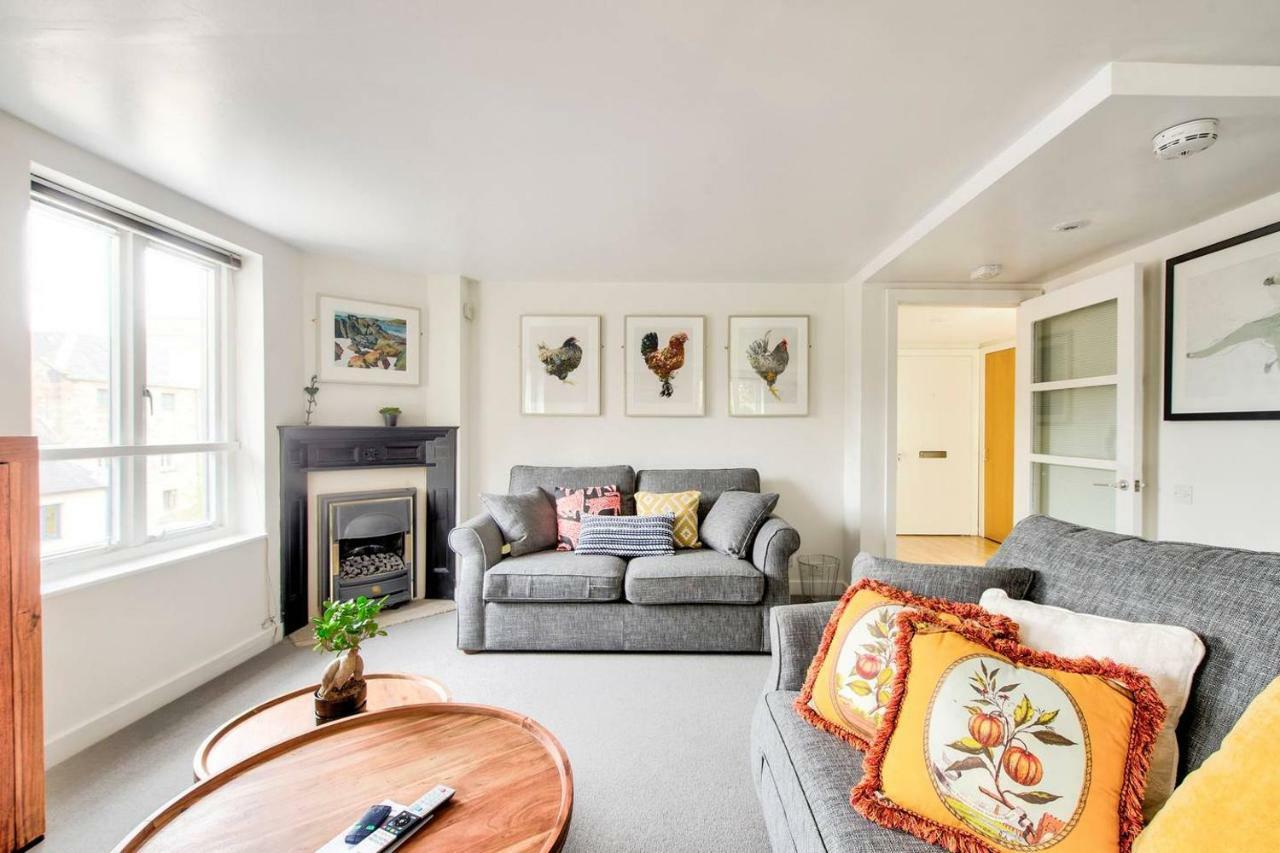 Altido Ultra Stylish Calton Road Apt W/ Parking Apartamento Edimburgo Exterior foto